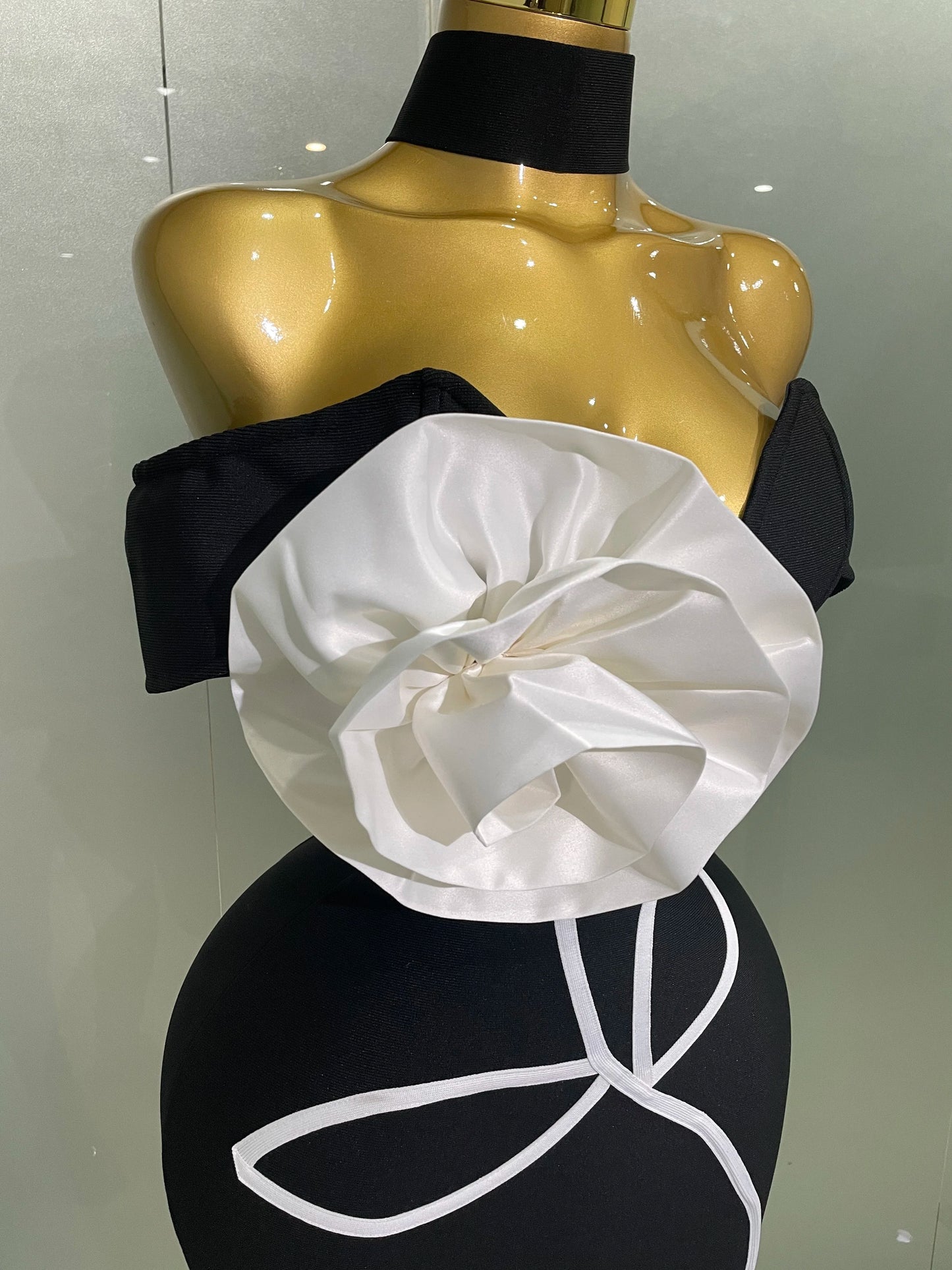 M&T Wear - Women 2025 New Sexy Off Shoulder White Flower Black Mini Bodycon Bandage Dress Luxury Celebrity Evening Club Elegant Party Gowns