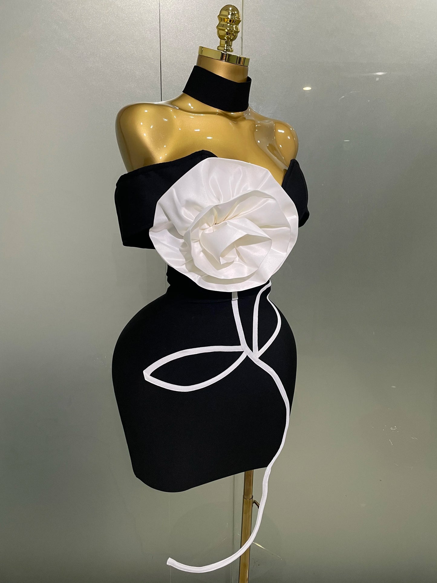 M&T Wear - Women 2025 New Sexy Off Shoulder White Flower Black Mini Bodycon Bandage Dress Luxury Celebrity Evening Club Elegant Party Gowns