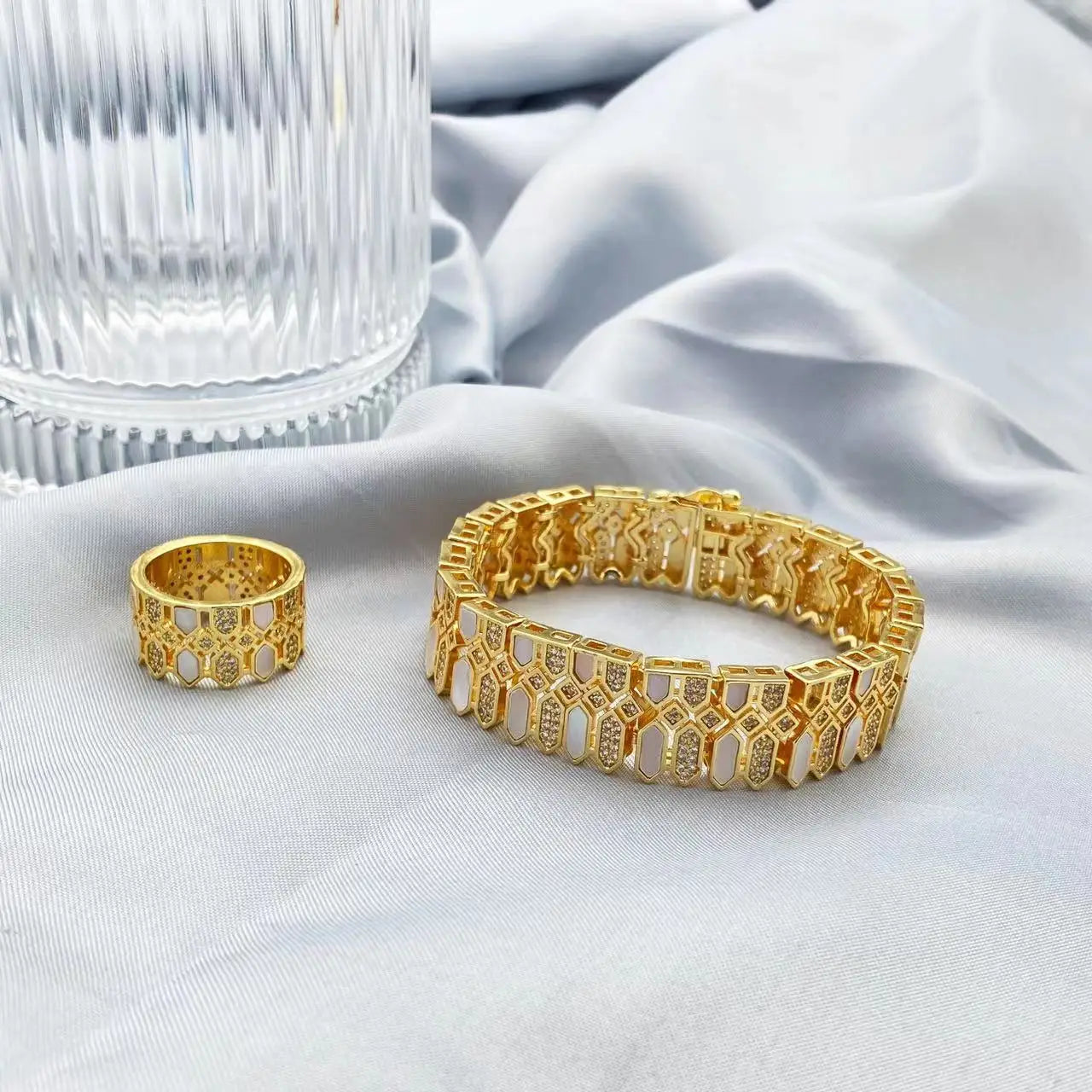 M&T Wear – 18K Plated CZ & White Shell Luxury Jewelry Set for Women