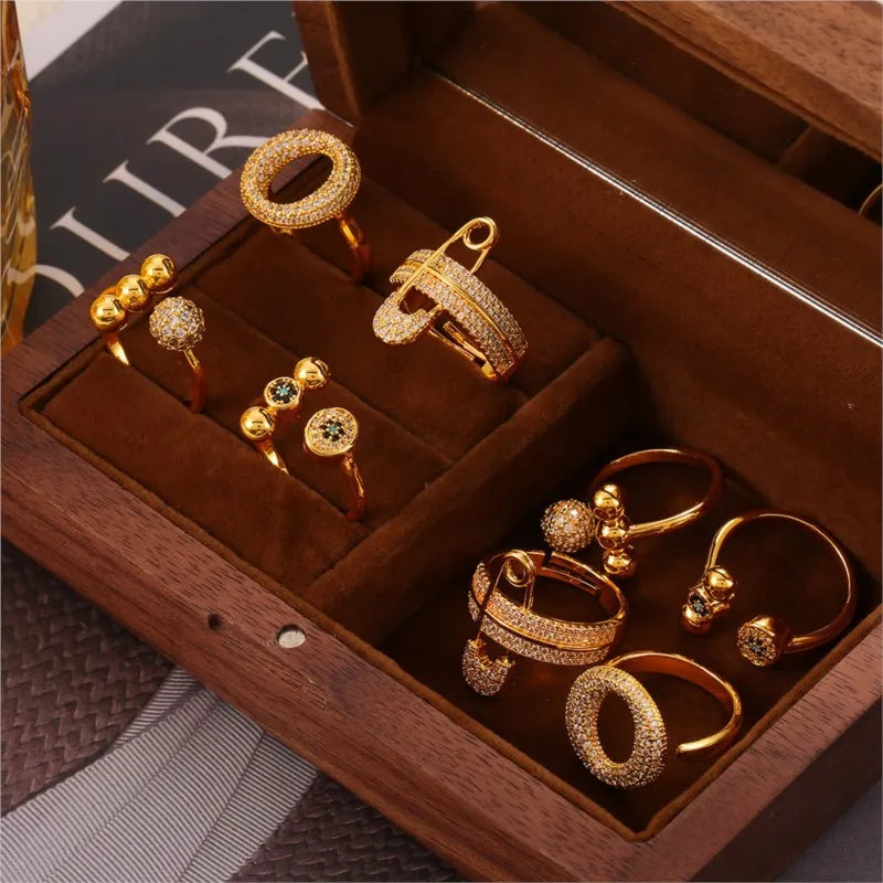 M&T Wear – Elegant Gold & Silver Zircon Cocktail Ring for Women