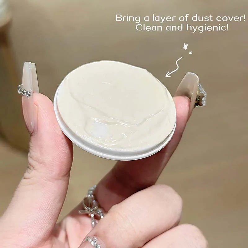 CAPPUVINI's radiant and clear natural cream with a creamy skin base creates a refreshing and smooth makeup look