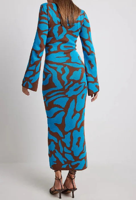 M&T Wear - Elegant Ribbed Knit Maxi Dress