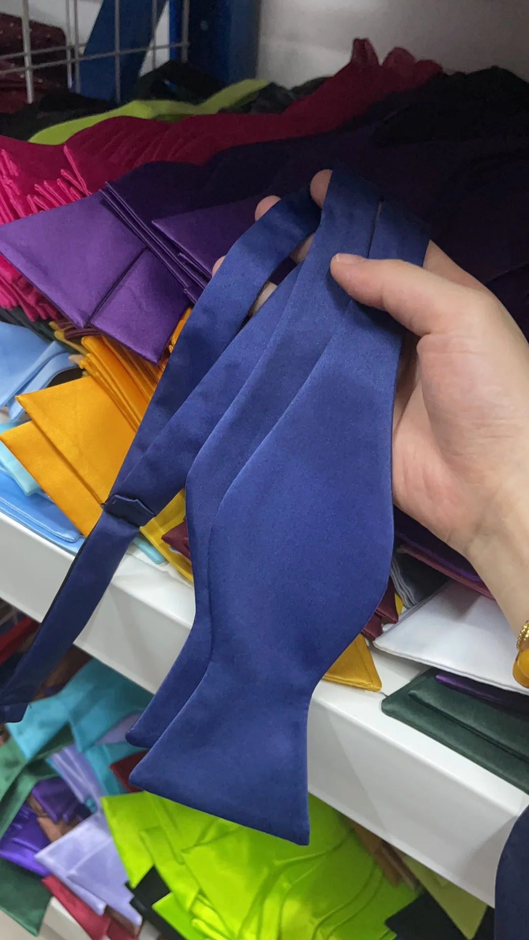 Men's Formal Pre-tied Adjustable Bow Tie Solid Color Elegant Wedding Party Event Bulk Wholesale Easy Wear British Style