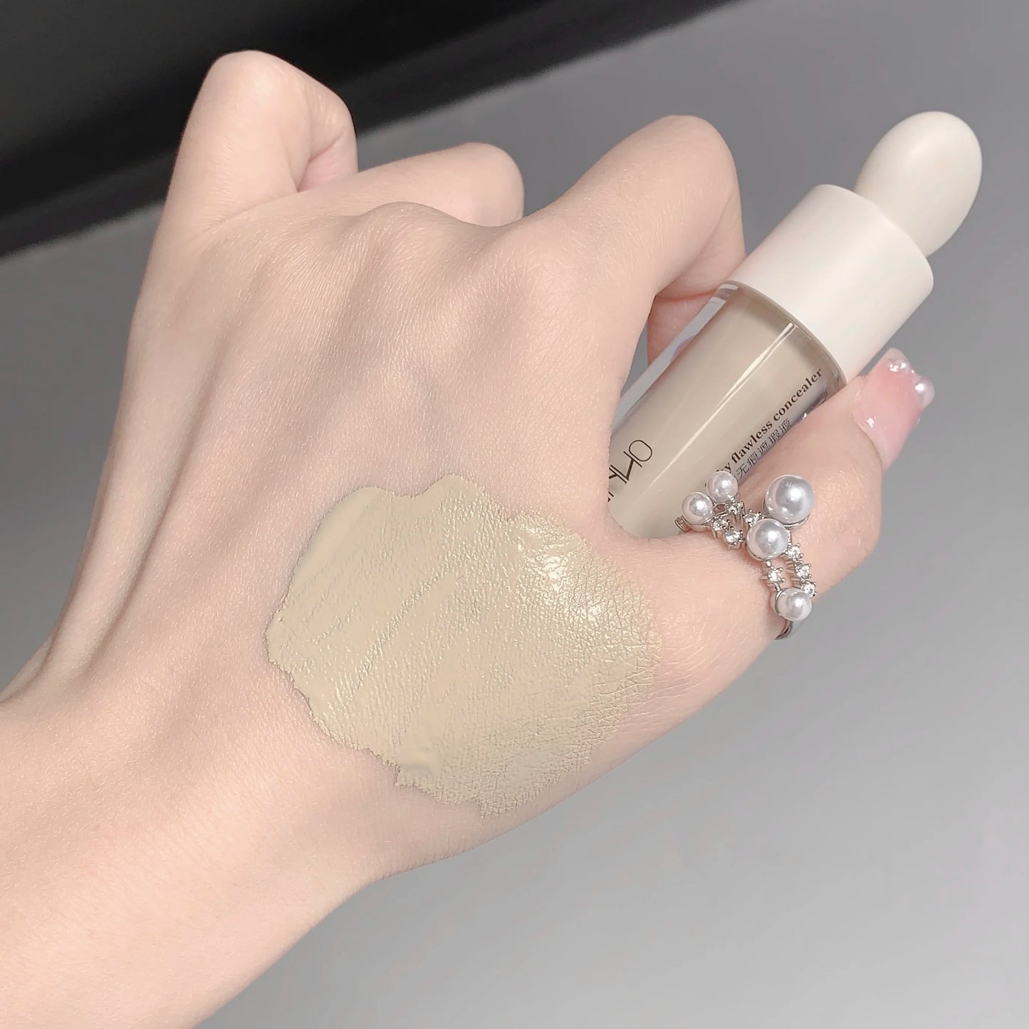 M&T Wear – 3-Color Silky Concealer Cream (5g)