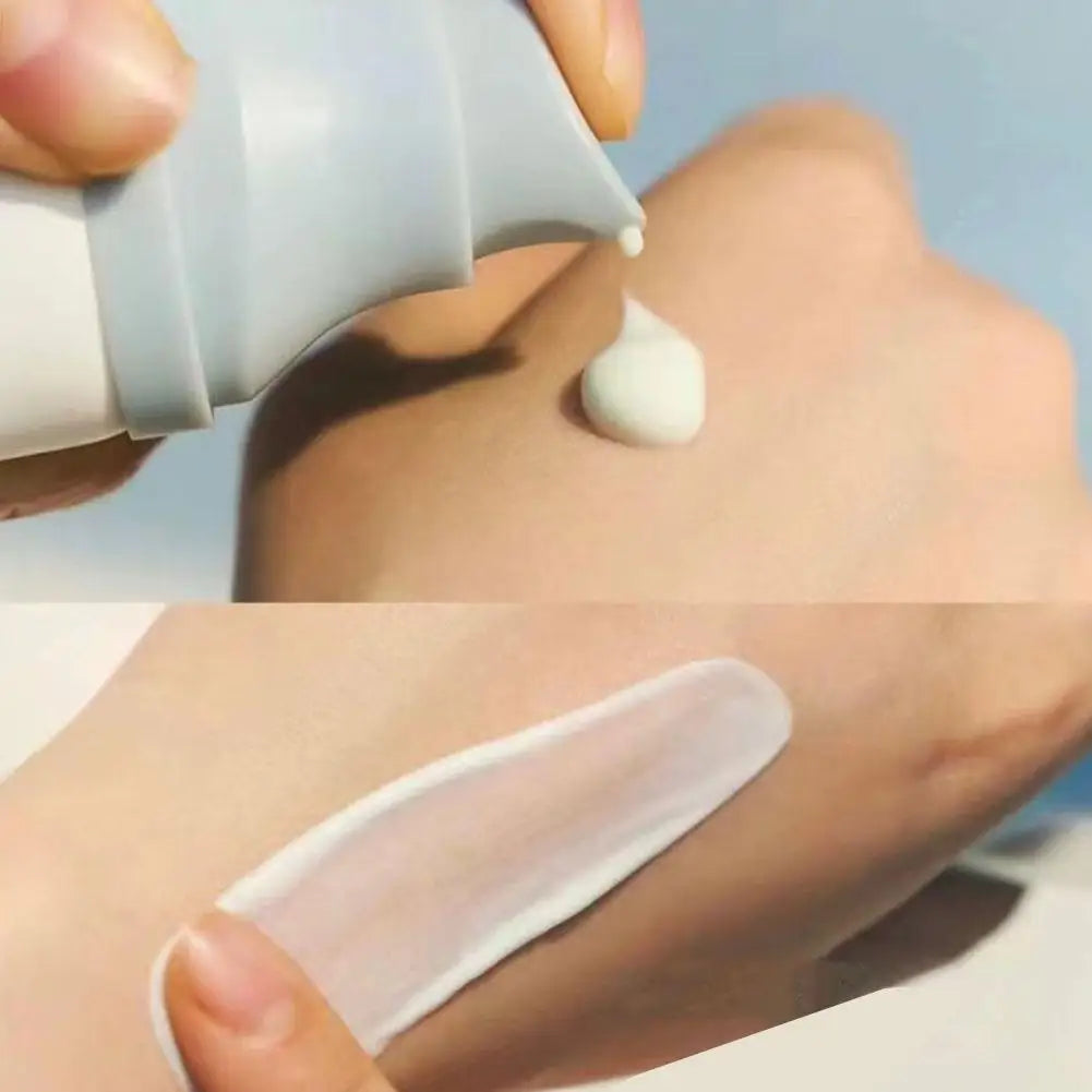 CENTELLA Instant Water-Fit Sun Serum Refreshing Moisturizing Non-Greasy Korean Sunscream Protection Product 50ml Skincare