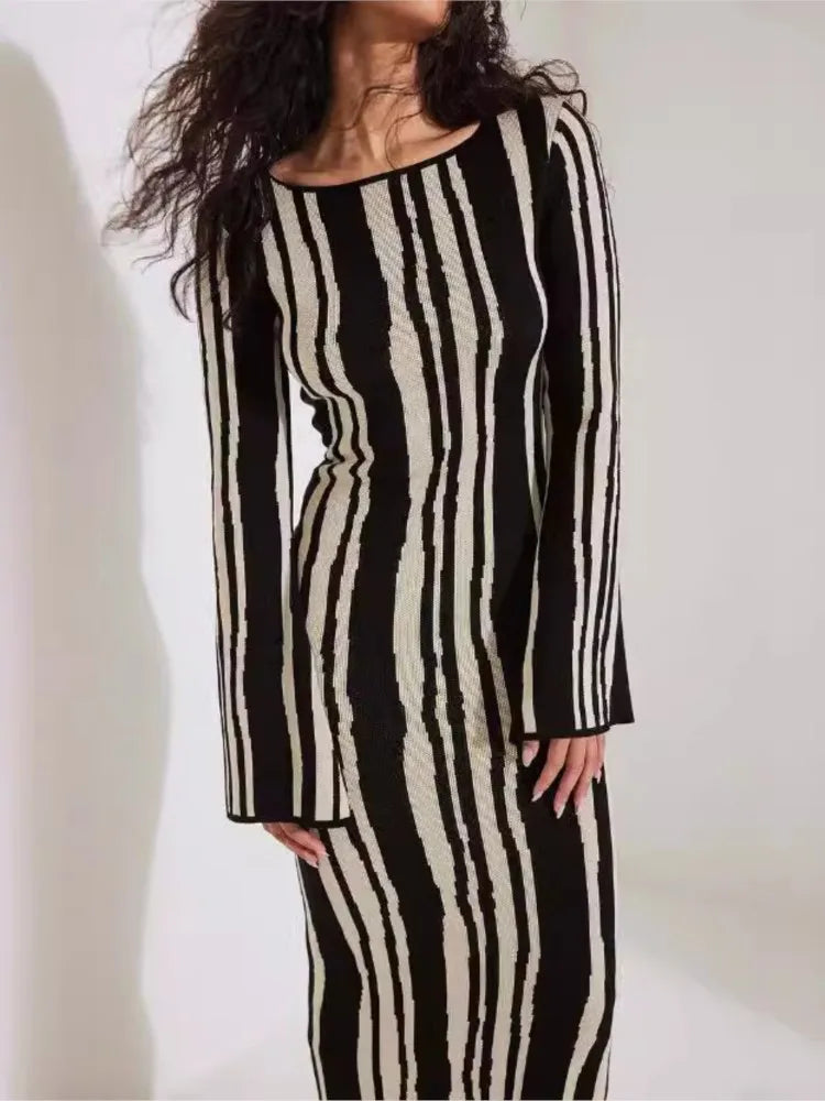 M&T Wear - Elegant Ribbed Knit Maxi Dress