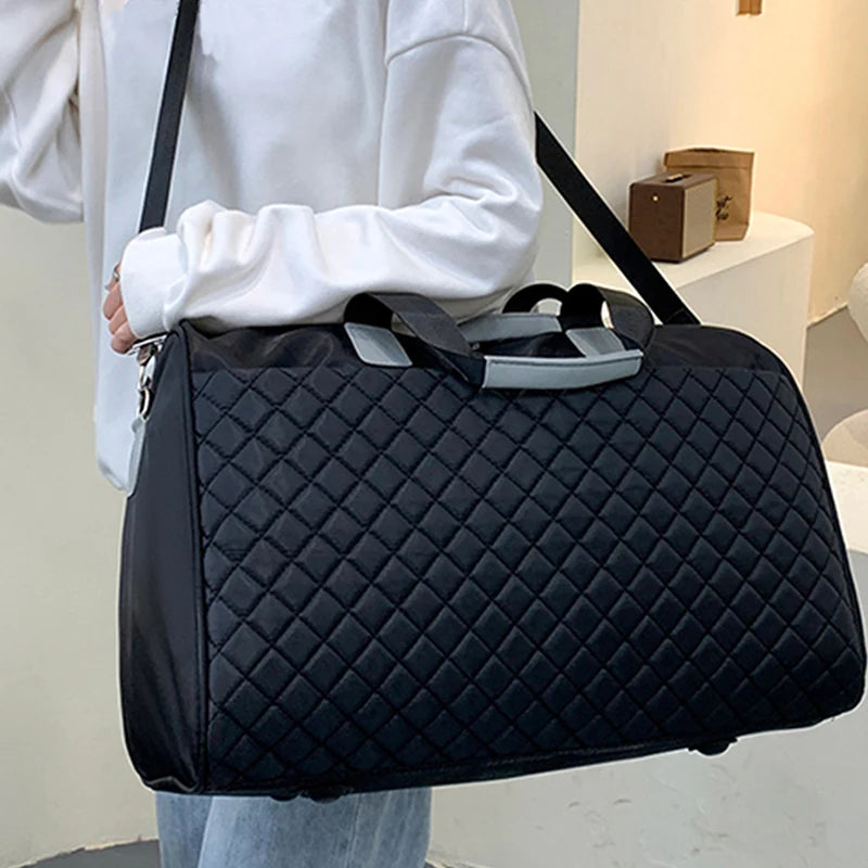 M&T Wear - Stylish Large Capacity Versatile Shoulder Travel Bag