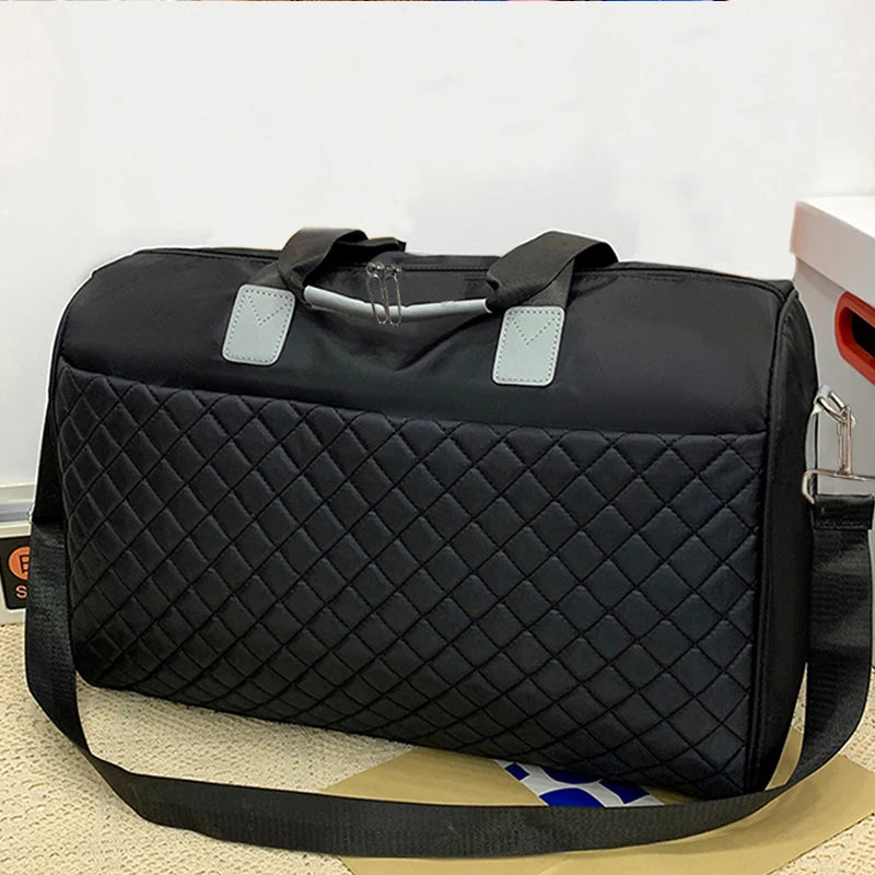 M&T Wear - Stylish Large Capacity Versatile Shoulder Travel Bag