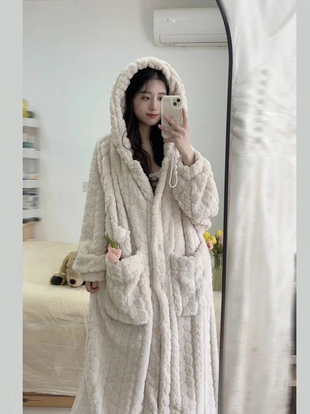 M&T Wear - Korean-Style Coral Fleece Flannel Robe