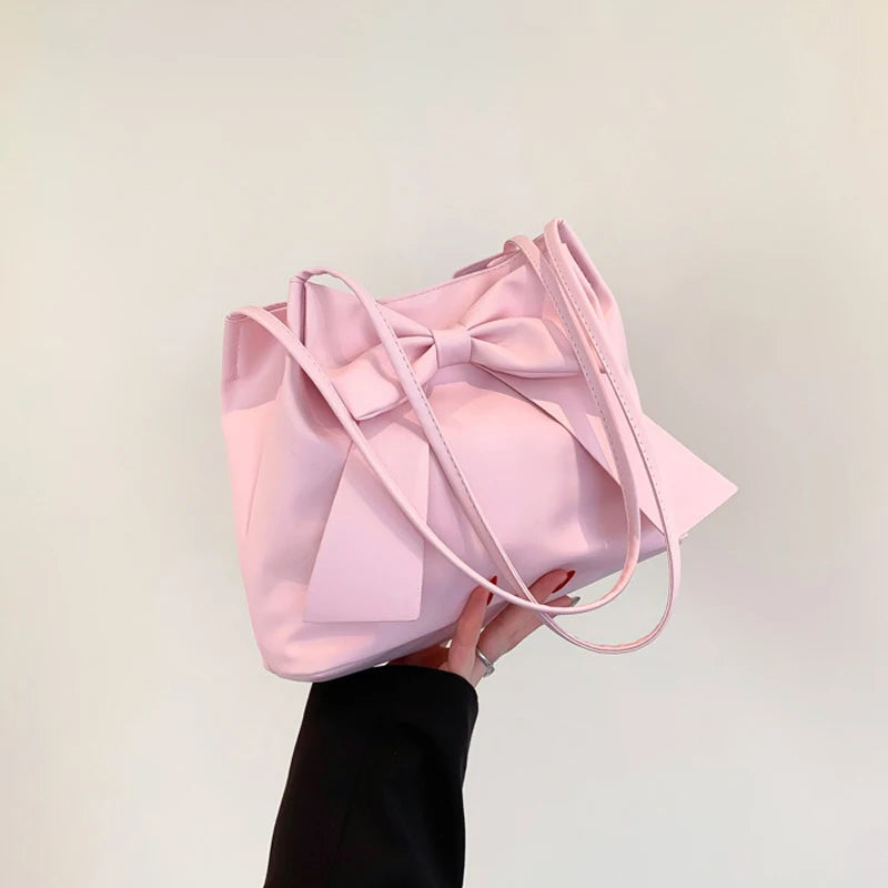 M&T Wear - Women’s Bow-Tie High-Capacity Underarm Bucket Bag