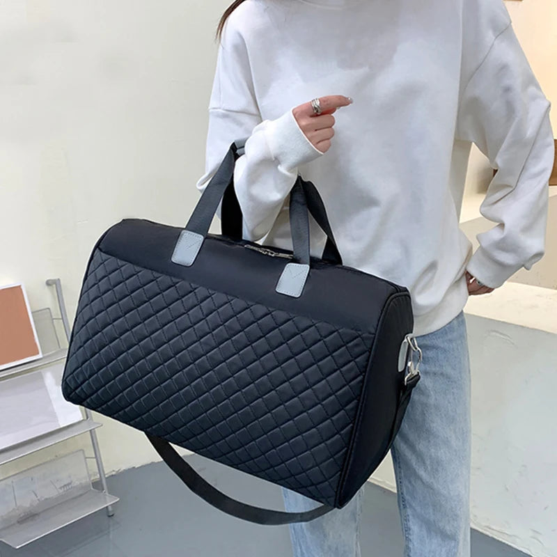 M&T Wear - Stylish Large Capacity Versatile Shoulder Travel Bag