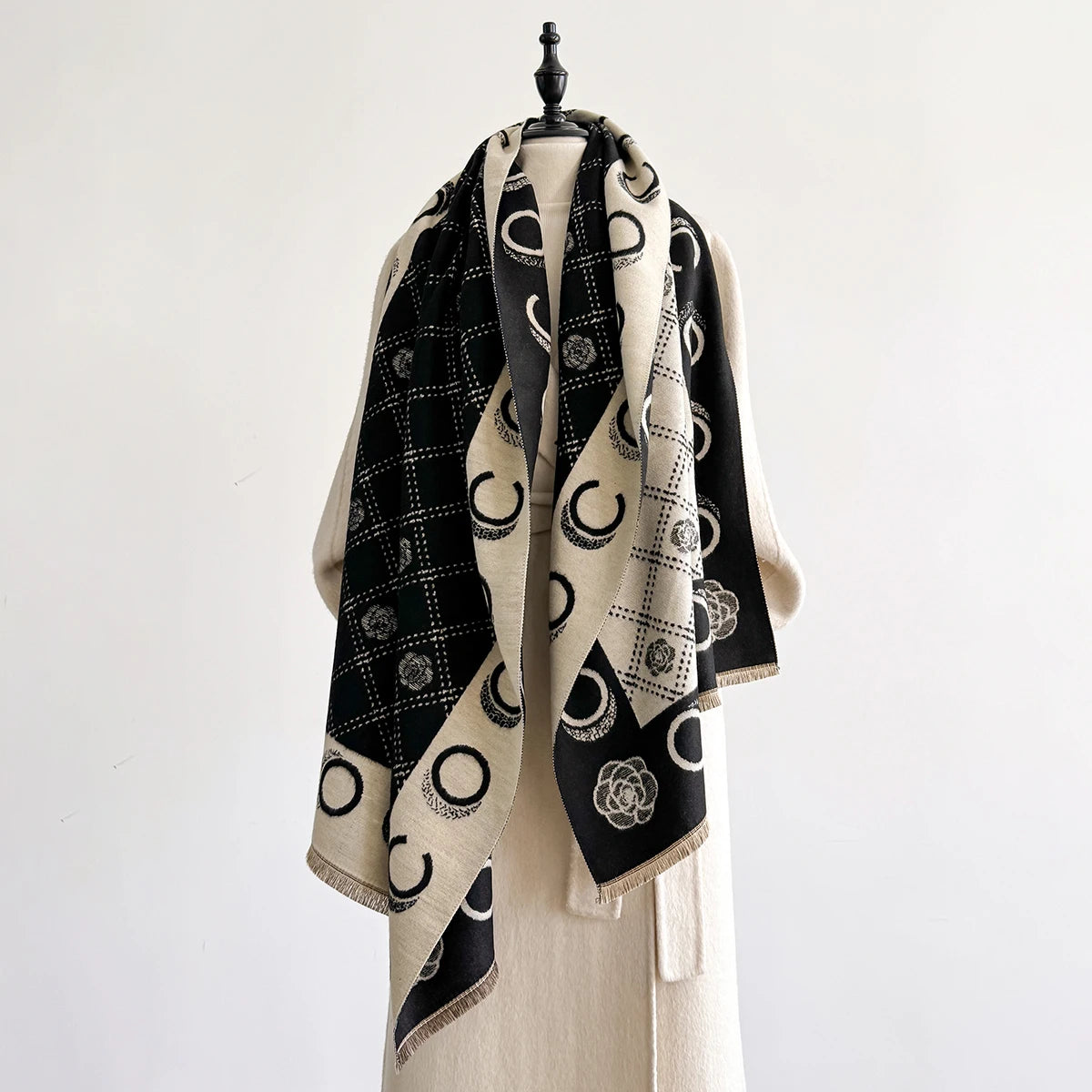 M&T Wear - Luxury Designer Brand Winter Blanket Scarf Shawls for Women Warm Pashmina Cashmere Exquisite Floral Print Large Wrap Long Foular