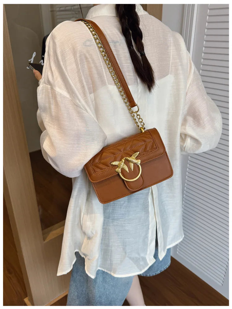 M&T Wear - Women’s Retro Single-Shoulder Crossbody Bag