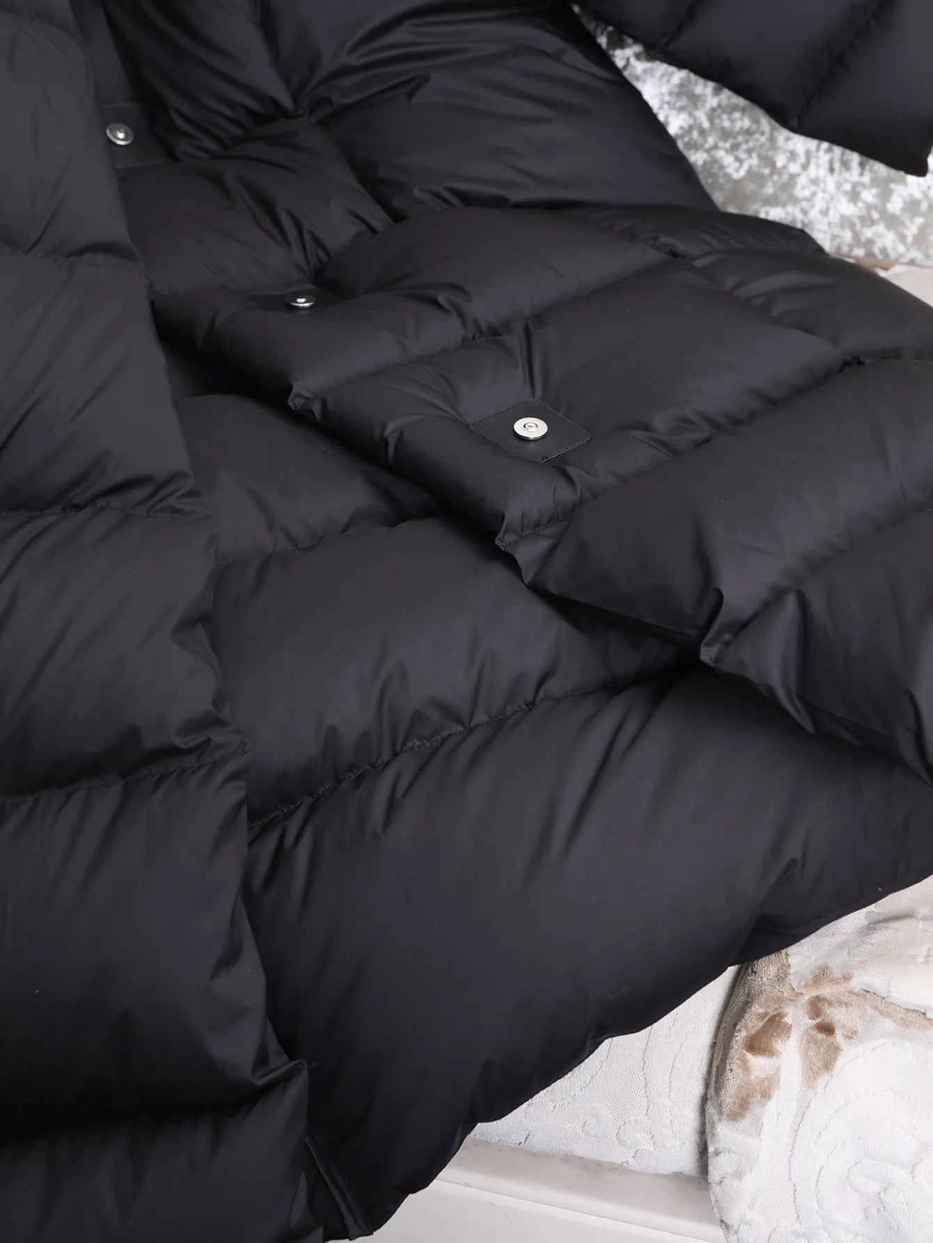 M&T Wear - The Ultimate Luxury Knee-Length White Down Puffer Coat