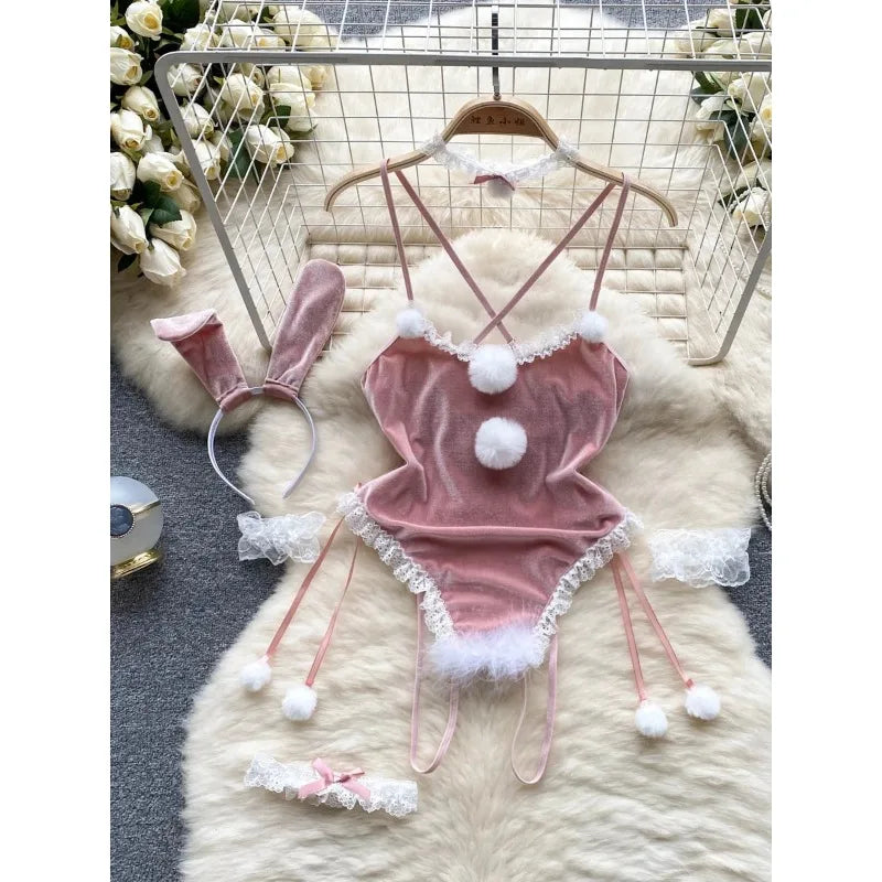 M&T Wear - Sensual Lace Bra and Panty Lingerie Set