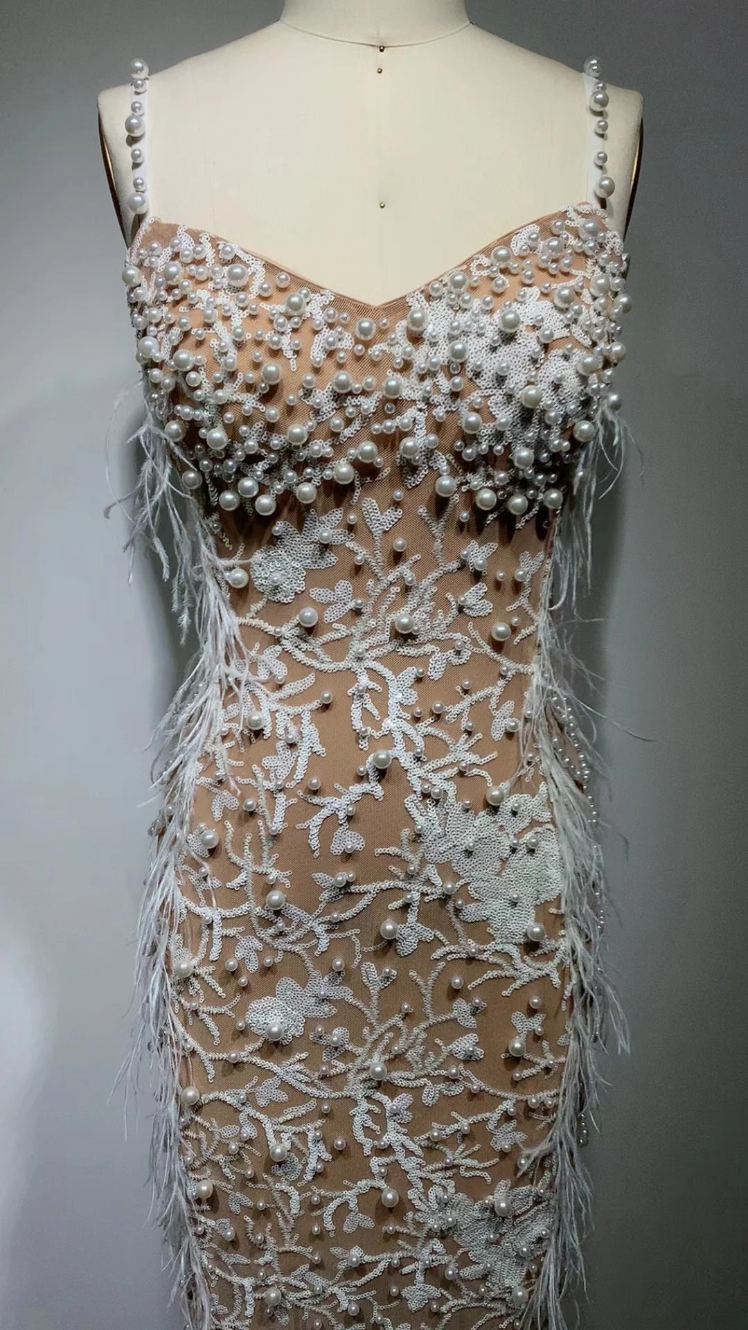 M&T Wear - Top Quality Handmake Luxury Women Sleeveless Sexy Feathers Pearl Beading Bodycon Long Dress Fashion Celebrate Red Carpet Dress