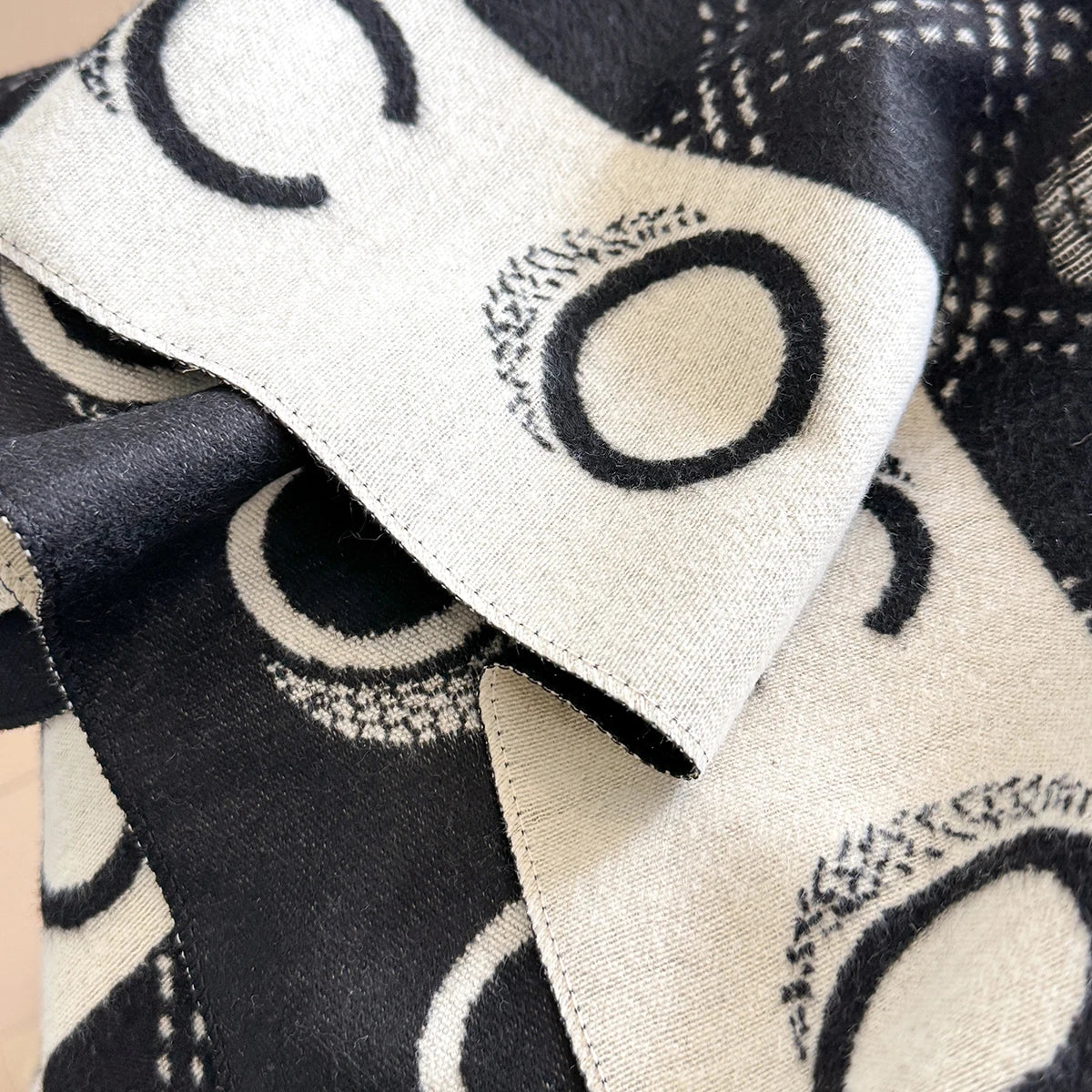 M&T Wear - Luxury Designer Brand Winter Blanket Scarf Shawls for Women Warm Pashmina Cashmere Exquisite Floral Print Large Wrap Long Foular
