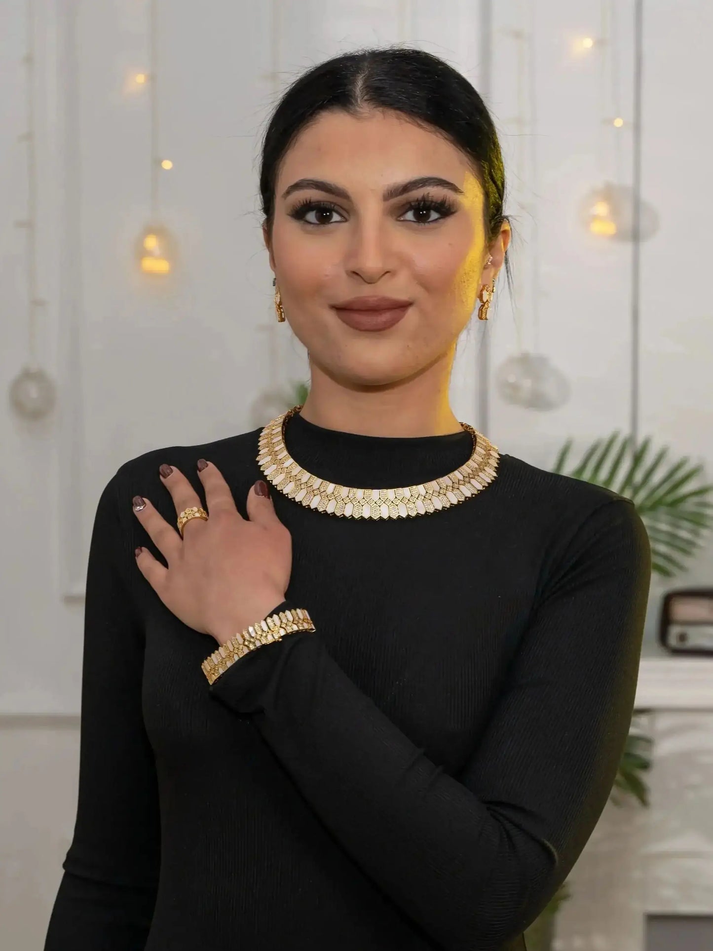 M&T Wear – 18K Plated CZ & White Shell Luxury Jewelry Set for Women