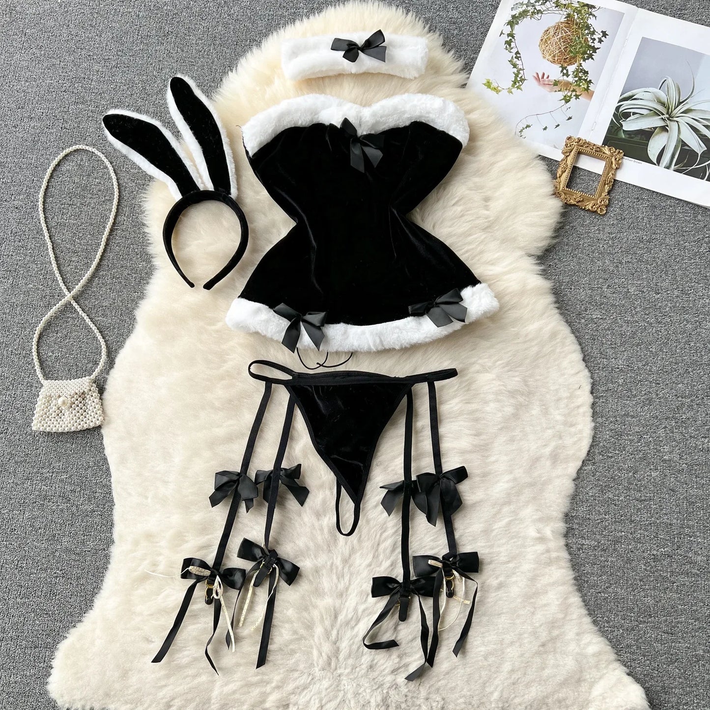 M&T Wear - Sensual Lace Bra and Panty Lingerie Set