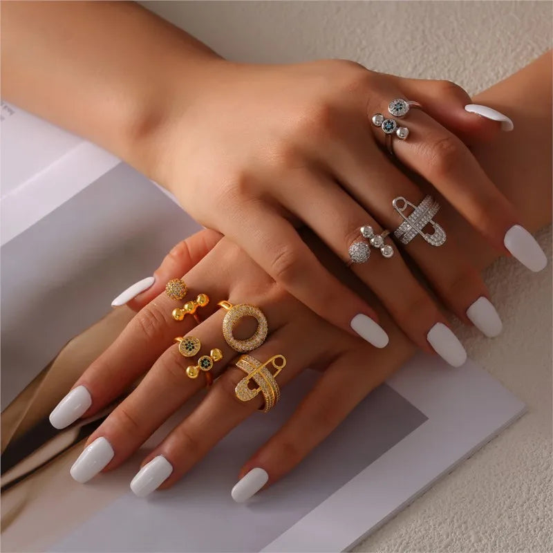 M&T Wear – Elegant Gold & Silver Zircon Cocktail Ring for Women