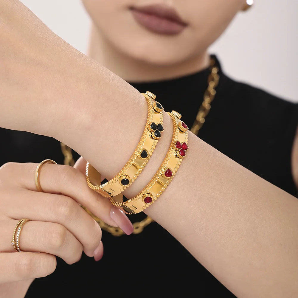 M&T Wear Women's Gear Buckle Bracelet – Love Zircon Stainless Steel Jewelry