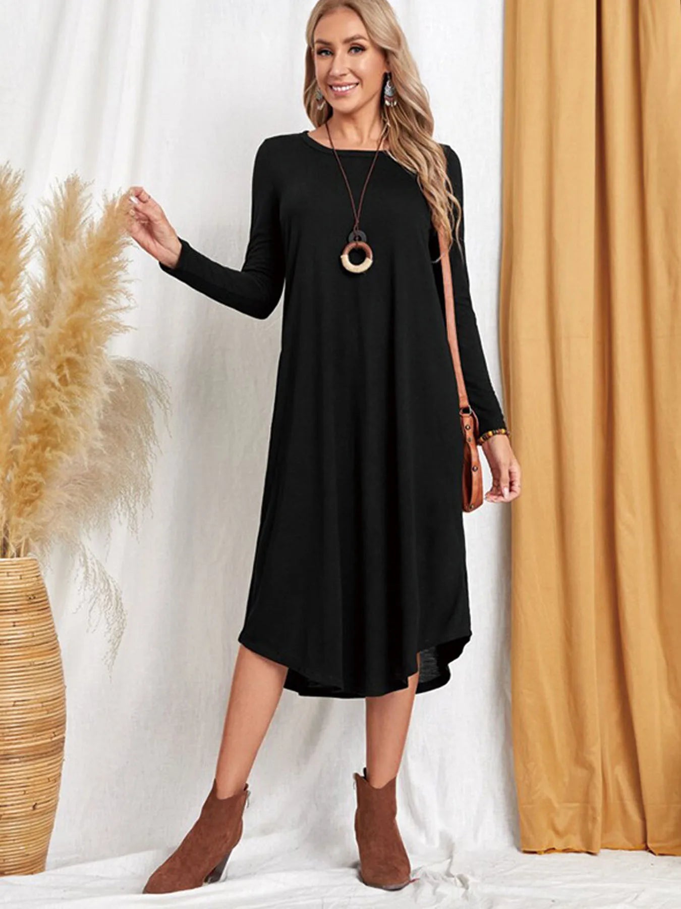 Women's 2025 Fall Winter Knit Dress - Solid Color Swing Dress with Side Pockets, Casual A-Line Tunic Dress