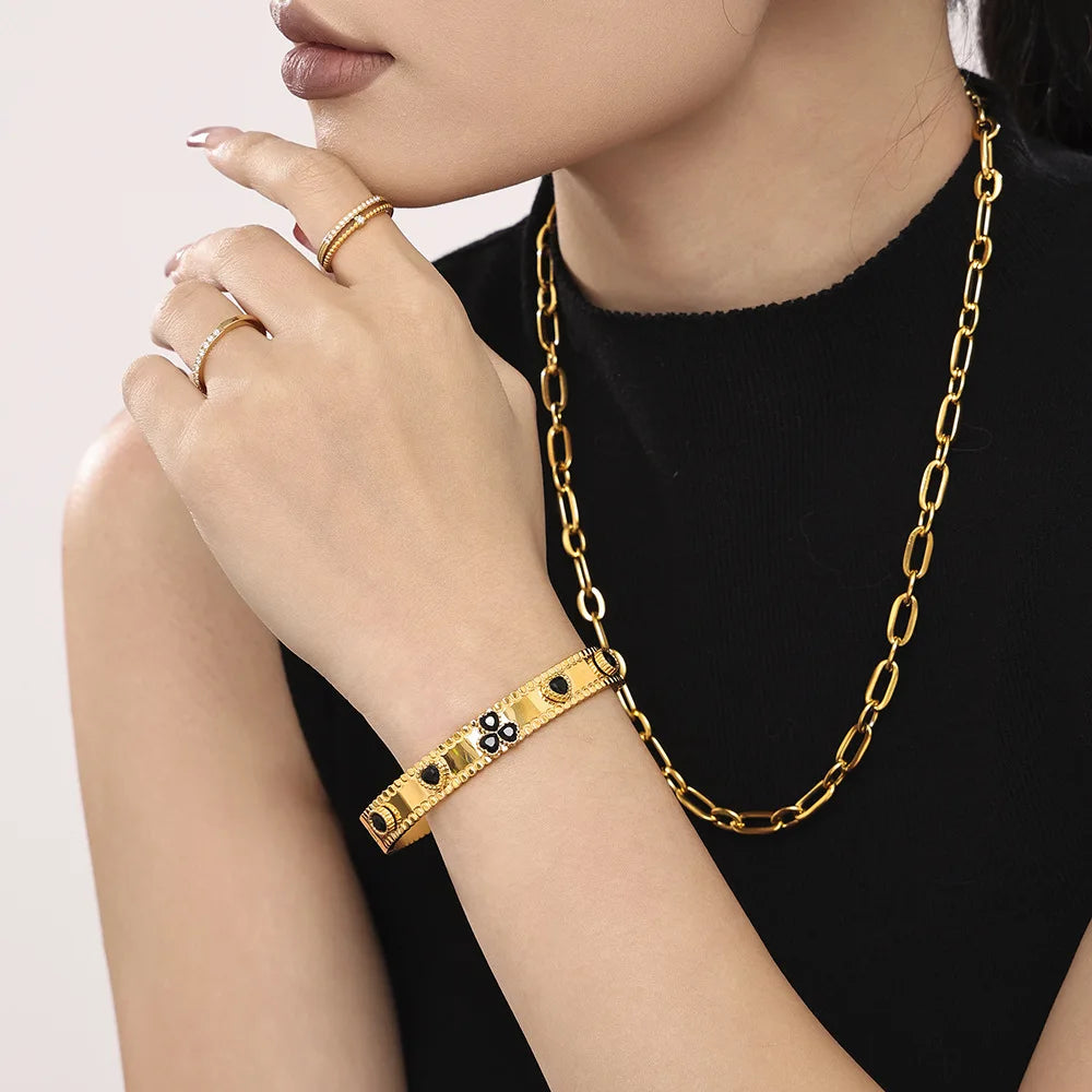 M&T Wear Women's Gear Buckle Bracelet – Love Zircon Stainless Steel Jewelry